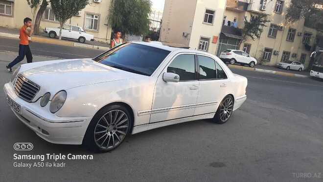Mercedes E 320 1999, 210,000 km - 3.2 l - Bakı