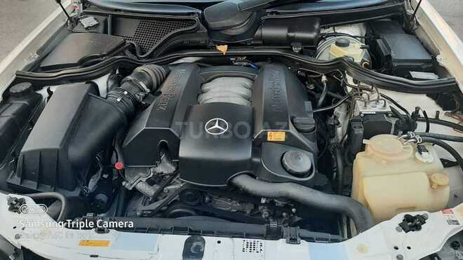 Mercedes E 320 1999, 210,000 km - 3.2 l - Bakı