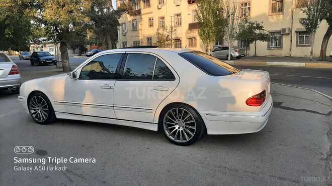 Mercedes E 320 1999, 210,000 km - 3.2 l - Bakı