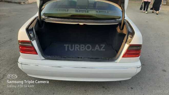 Mercedes E 320 1999, 210,000 km - 3.2 l - Bakı