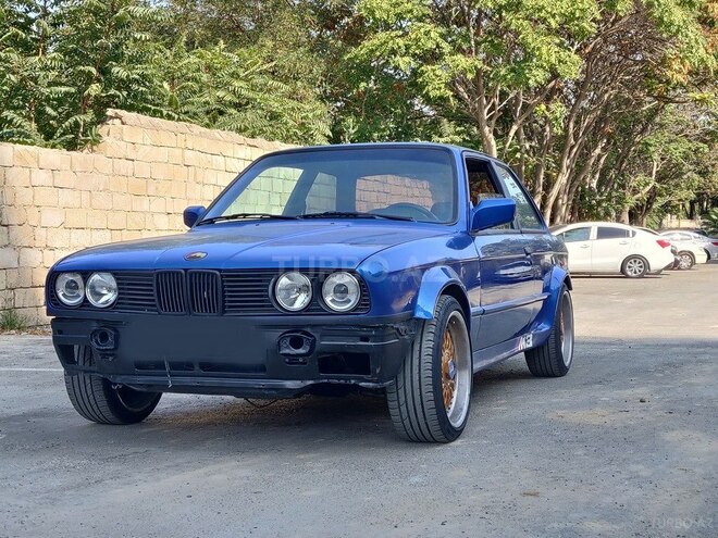 BMW 325 1986, 300,000 km - 2.5 l - Bakı