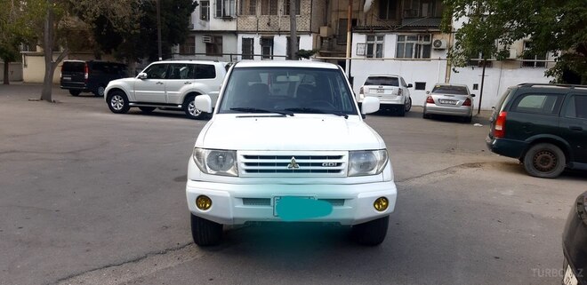 Mitsubishi Pajero io 1999, 185,000 km - 2.0 l - Bakı