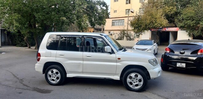 Mitsubishi Pajero io 1999, 185,000 km - 2.0 l - Bakı