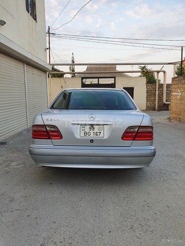 Mercedes E 240 2001, 237,000 km - 2.6 л - Bakı