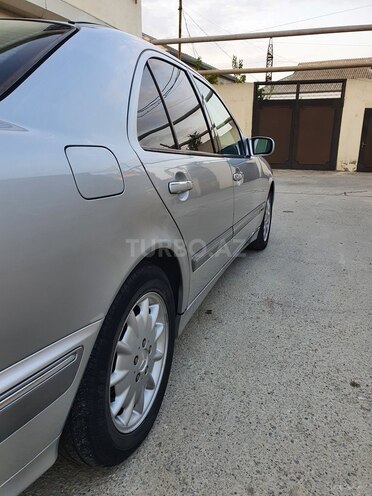 Mercedes E 240 2001, 237,000 km - 2.6 л - Bakı