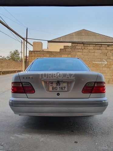 Mercedes E 240 2001, 237,000 km - 2.6 л - Bakı