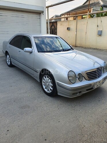 Mercedes E 240 2001, 237,000 km - 2.6 л - Bakı