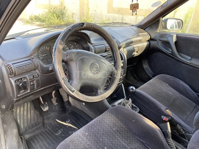 Opel Astra 1997, 412,000 km - 1.6 l - Bakı