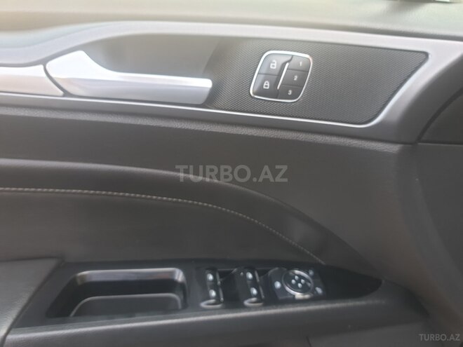Ford Fusion 2015, 134,000 km - 2.0 l - Bakı
