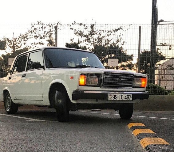 LADA (VAZ) 2107 2005, 180,000 km - 1.6 l - Bakı