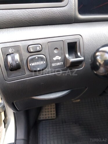Toyota Corolla 2005, 214,695 km - 1.4 l - Bakı