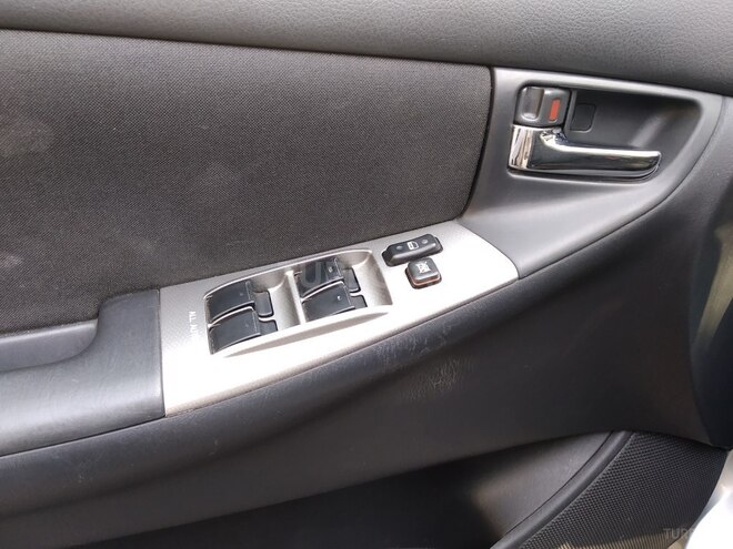 Toyota Corolla 2005, 214,695 km - 1.4 l - Bakı