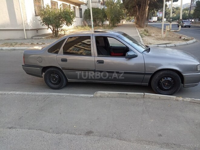 Opel Vectra 1992, 300,000 km - 1.8 l - Bakı
