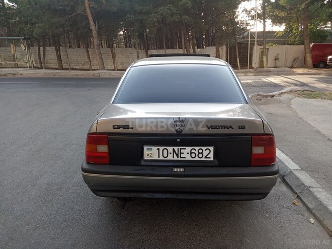 Opel Vectra 1992, 300,000 km - 1.8 l - Bakı