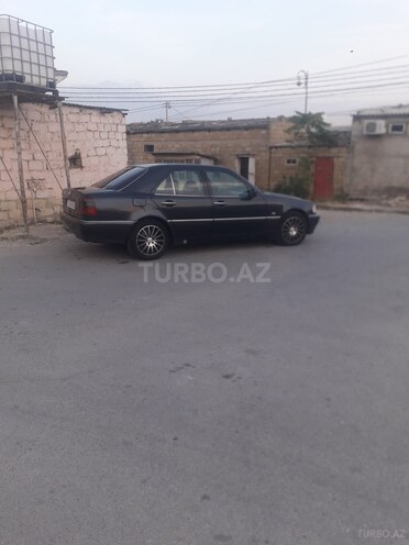 Mercedes C 240 1997, 248,386 km - 2.4 l - Siyəzən