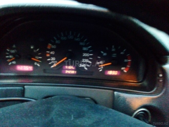 Mercedes E 220 1999, 342,000 km - 2.2 l - Hacıqabul
