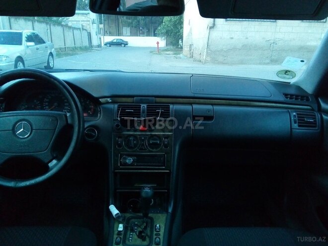 Mercedes E 220 1999, 342,000 km - 2.2 l - Hacıqabul