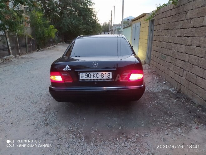 Mercedes E 240 1998, 201,015 km - 2.4 l - Bakı
