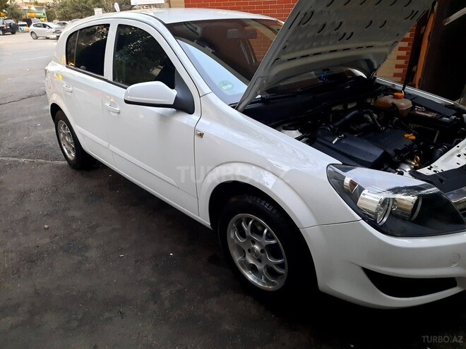 Opel Astra 2009, 194,000 km - 1.4 l - Bakı