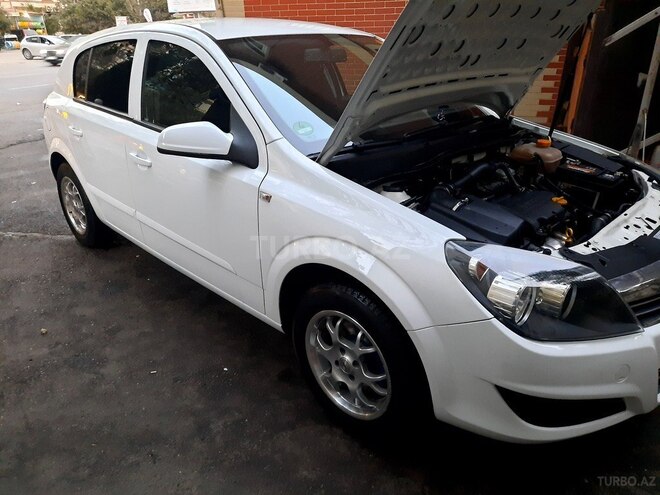 Opel Astra 2009, 194,000 km - 1.4 l - Bakı