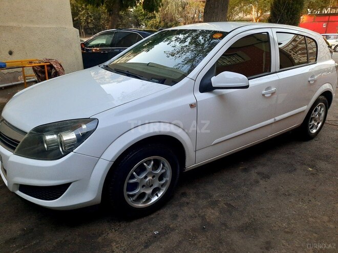 Opel Astra 2009, 194,000 km - 1.4 l - Bakı