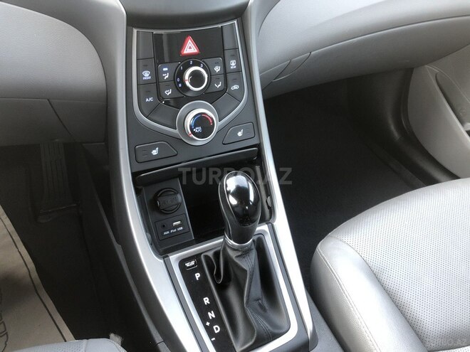 Hyundai Elantra 2014, 68,608 km - 1.8 l - Bakı