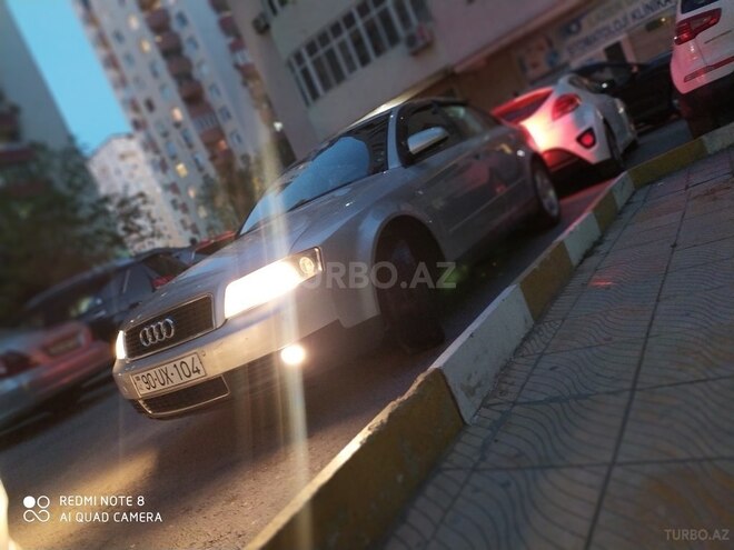 Audi A4 2001, 327 km - 2.0 л - Bakı