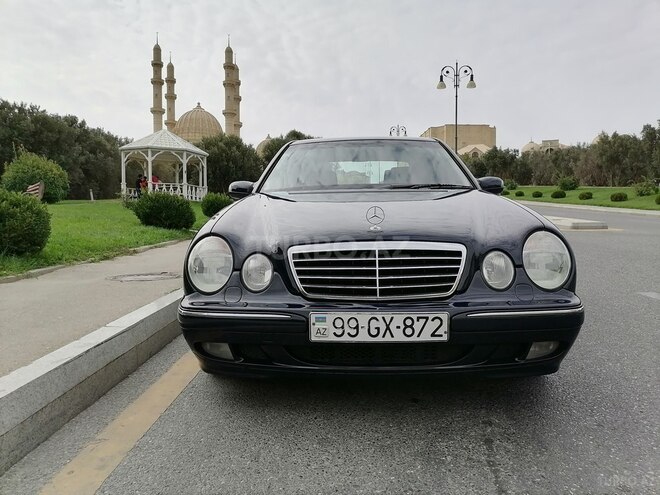 Mercedes E 220 2000, 269,000 km - 2.2 l - Bakı