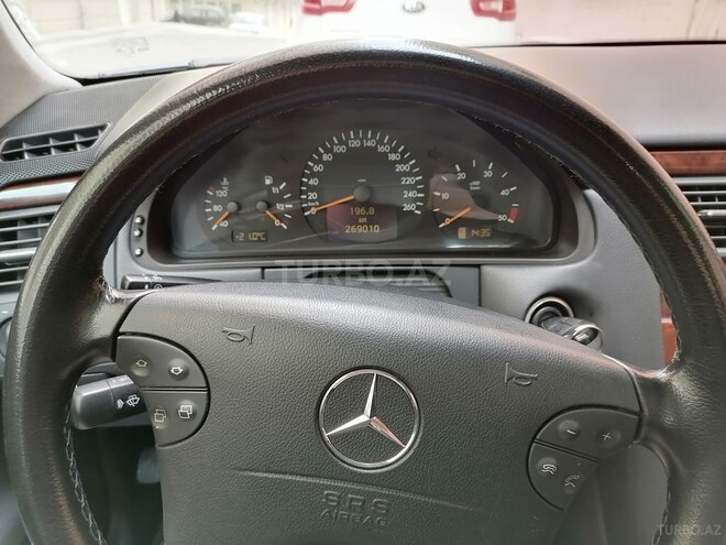 Mercedes E 220 2000, 269,000 km - 2.2 l - Bakı