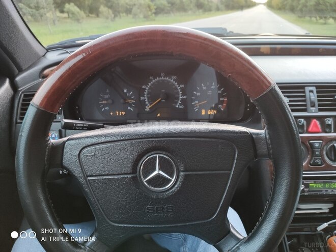 Mercedes C 230 2000, 189,000 km - 2.3 l - Bakı