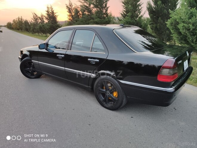 Mercedes C 230 2000, 189,000 km - 2.3 l - Bakı