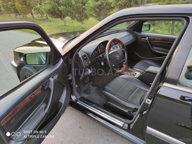 Mercedes C 230 2000, 189,000 km - 2.3 l - Bakı
