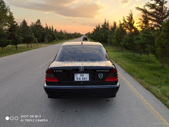 Mercedes C 230 2000, 189,000 km - 2.3 l - Bakı