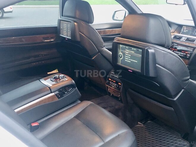 BMW 750 2009, 188,000 km - 4.4 l - Bakı