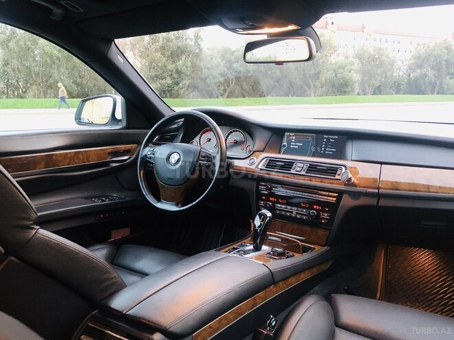 BMW 750 2009, 188,000 km - 4.4 l - Bakı