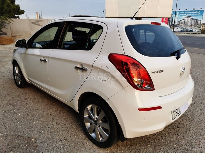 Hyundai i20 2012, 52,000 km - 1.4 л - Bakı