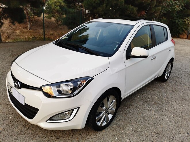 Hyundai i20 2012, 52,000 km - 1.4 л - Bakı