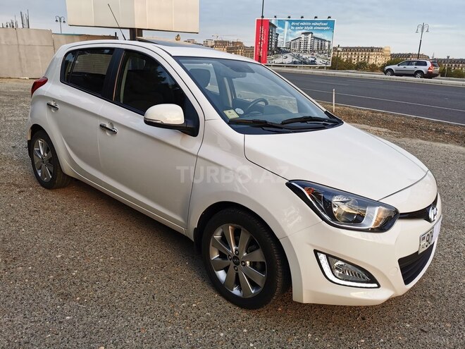 Hyundai i20 2012, 52,000 km - 1.4 л - Bakı