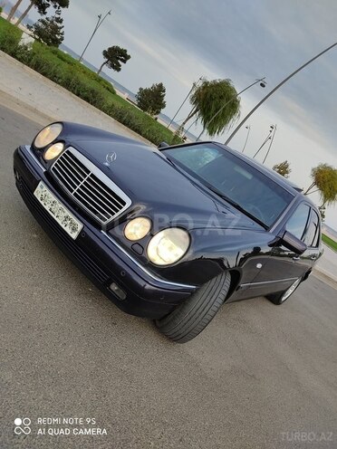 Mercedes E 240 1999, 168,000 km - 2.4 л - Bakı