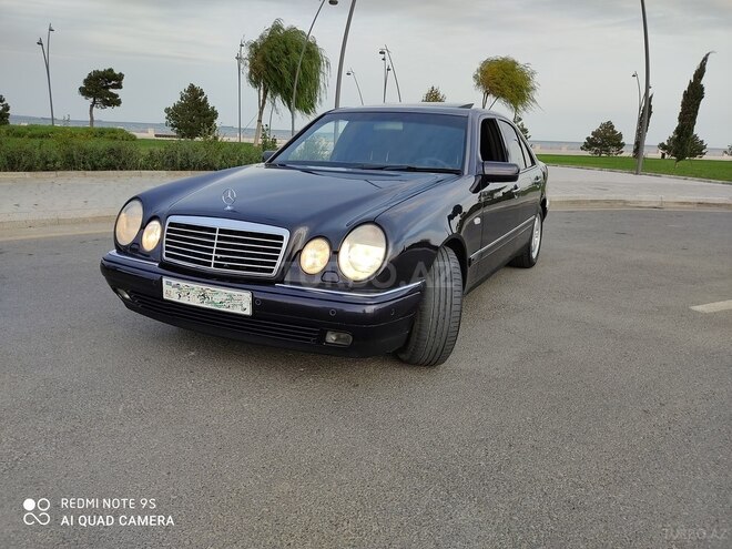 Mercedes E 240 1999, 168,000 km - 2.4 л - Bakı