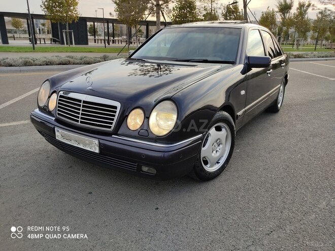 Mercedes E 240 1999, 168,000 km - 2.4 л - Bakı