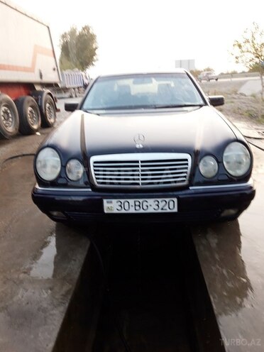 Mercedes E 280 1998, 152,000 km - 2.8 l - Bakı