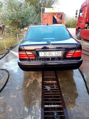 Mercedes E 280 1998, 152,000 km - 2.8 l - Bakı