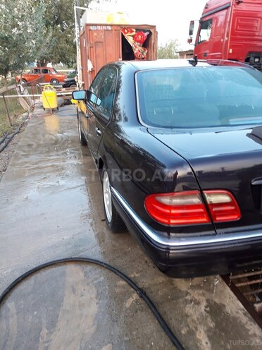 Mercedes E 280 1998, 152,000 km - 2.8 l - Bakı