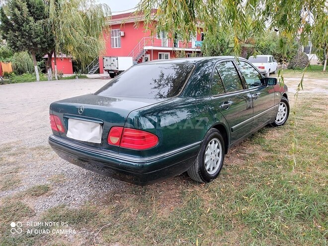 Mercedes E 200 1998, 350,000 km - 2.0 l - Xaçmaz