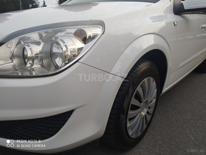Opel Astra 2009, 158,000 km - 1.4 l - Mingəçevir