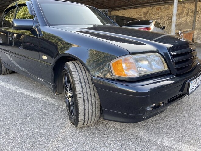Mercedes C 180 1997, 275,000 km - 1.8 л - Bakı