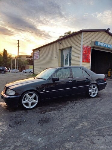 Mercedes C 280 2000, 304,121 km - 2.8 л - Bakı