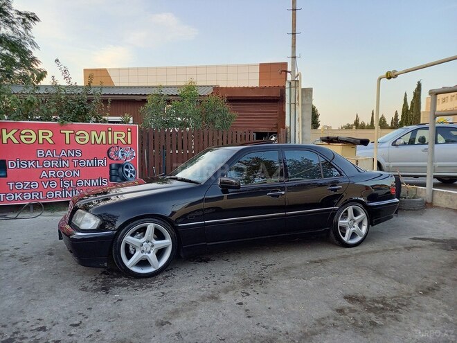 Mercedes C 280 2000, 304,121 km - 2.8 л - Bakı