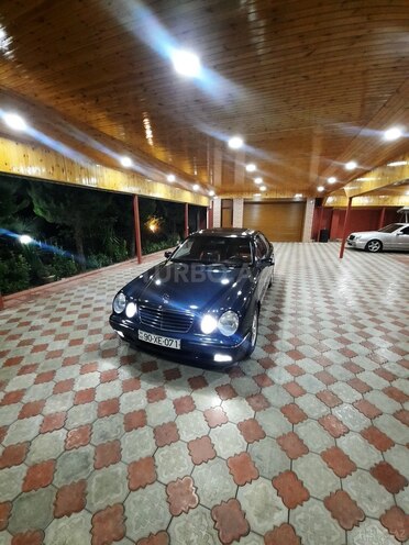 Mercedes E 280 2000, 313,000 km - 2.8 l - Masallı